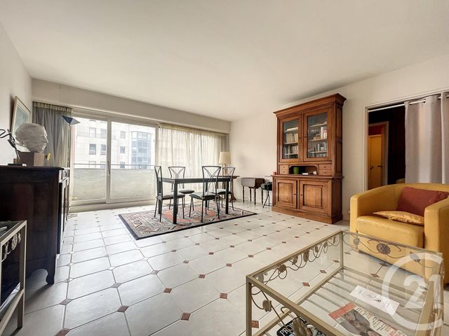Appartement F2 à vendre - 2 pièces - 57.55 m2 - PARIS - 75020 - ILE-DE-FRANCE - Century 21 Gambetta Immobilier