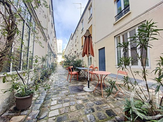  - PARIS - 
