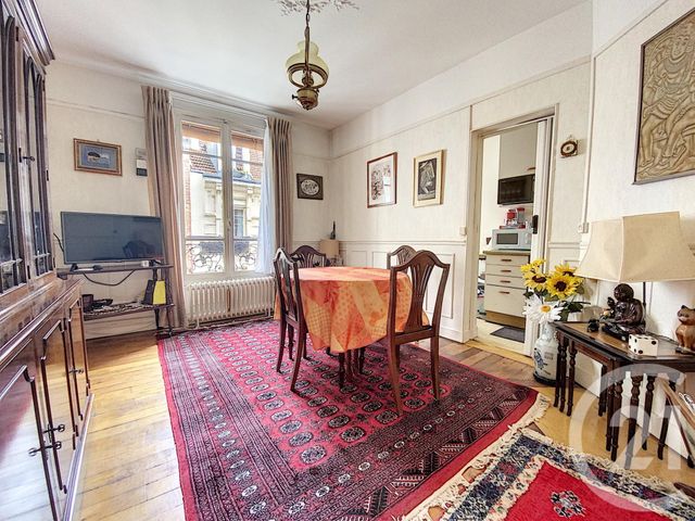 Afficher la photo en grand Appartement F3 à vendre - 3 pièces - 51.53 m2 - PARIS - 75020 - ILE-DE-FRANCE - Century 21 Gambetta Immobilier