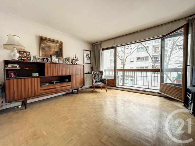 Appartement F3 à vendre - 3 pièces - 66.66 m2 - PARIS - 75020 - ILE-DE-FRANCE - Century 21 Gambetta Immobilier