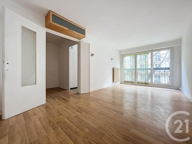Appartement F2 à vendre - 2 pièces - 56.11 m2 - PARIS - 75020 - ILE-DE-FRANCE - Century 21 Gambetta Immobilier