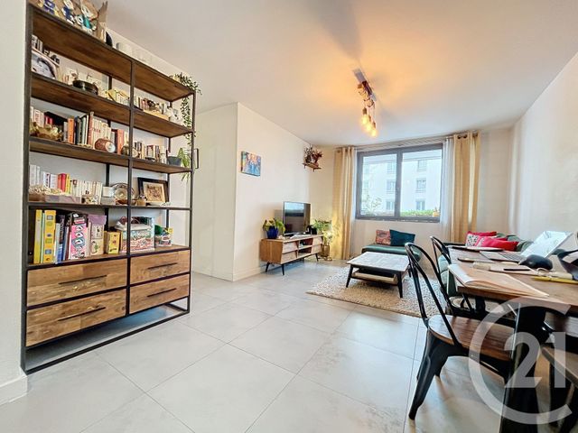 Appartement F3 à vendre - 3 pièces - 60.0 m2 - PARIS - 75020 - ILE-DE-FRANCE - Century 21 Gambetta Immobilier