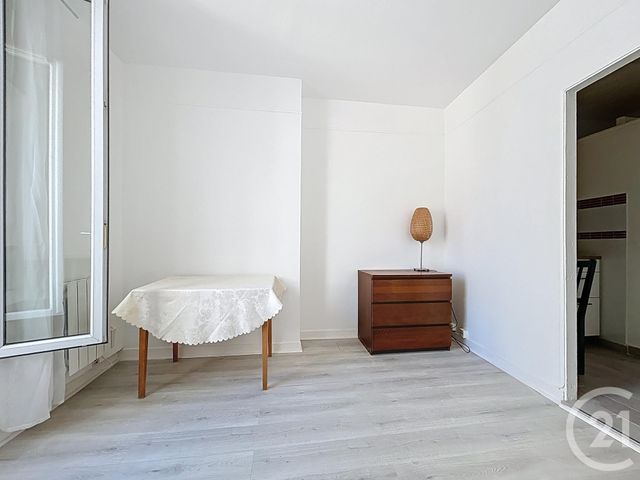 Appartement F2 à vendre - 2 pièces - 22.84 m2 - PARIS - 75020 - ILE-DE-FRANCE - Century 21 Gambetta Immobilier