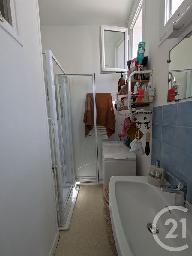 Afficher la photo en grand Appartement Studio à vendre - 1 pièce - 23.87 m2 - PARIS - 75020 - ILE-DE-FRANCE - Century 21 Gambetta Immobilier