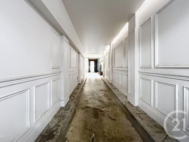 Appartement F2 à vendre - 2 pièces - 41.8 m2 - PARIS - 75011 - ILE-DE-FRANCE - Century 21 Gambetta Immobilier