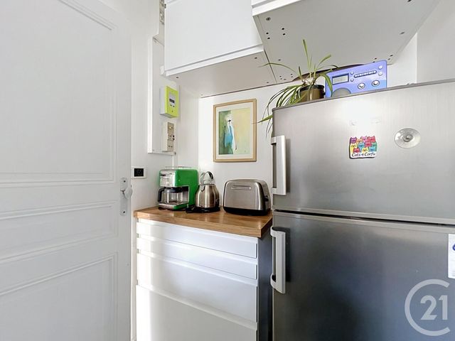 Appartement F2 à vendre - 2 pièces - 41.8 m2 - PARIS - 75011 - ILE-DE-FRANCE - Century 21 Gambetta Immobilier