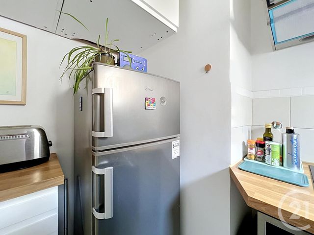 Appartement F2 à vendre - 2 pièces - 41.8 m2 - PARIS - 75011 - ILE-DE-FRANCE - Century 21 Gambetta Immobilier