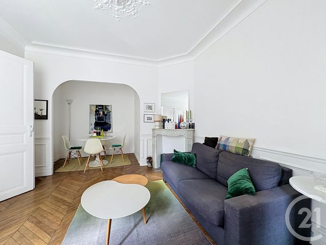 Appartement F2 à vendre - 2 pièces - 41.8 m2 - PARIS - 75011 - ILE-DE-FRANCE - Century 21 Gambetta Immobilier