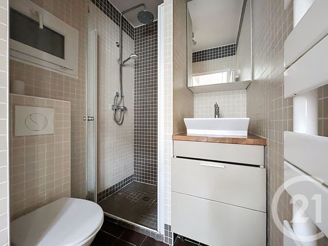 Appartement F2 à vendre - 2 pièces - 32.4 m2 - PARIS - 75020 - ILE-DE-FRANCE - Century 21 Gambetta Immobilier