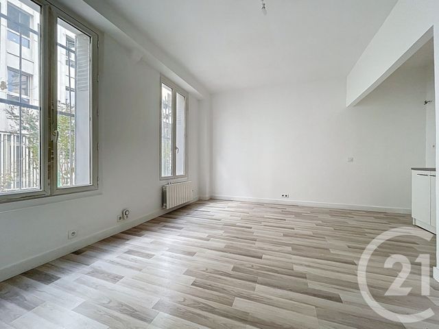 Appartement Studio à vendre - 1 pièce - 19.57 m2 - PARIS - 75020 - ILE-DE-FRANCE - Century 21 Gambetta Immobilier