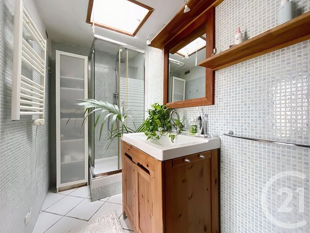 Appartement Duplex à vendre - 2 pièces - 43.58 m2 - PARIS - 75020 - ILE-DE-FRANCE - Century 21 Gambetta Immobilier