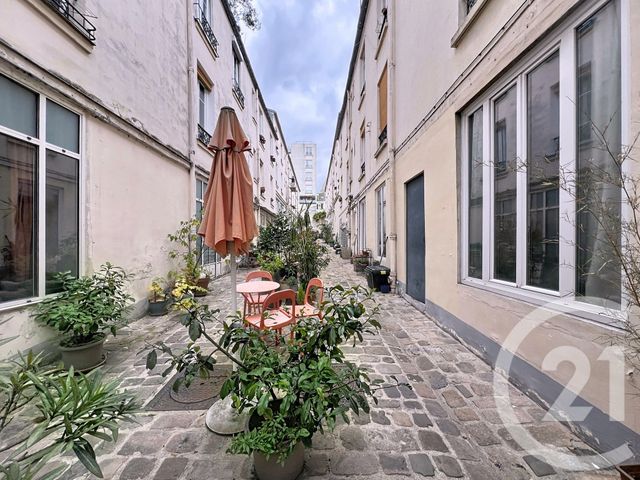 Appartement Duplex à vendre - 2 pièces - 43.58 m2 - PARIS - 75020 - ILE-DE-FRANCE - Century 21 Gambetta Immobilier