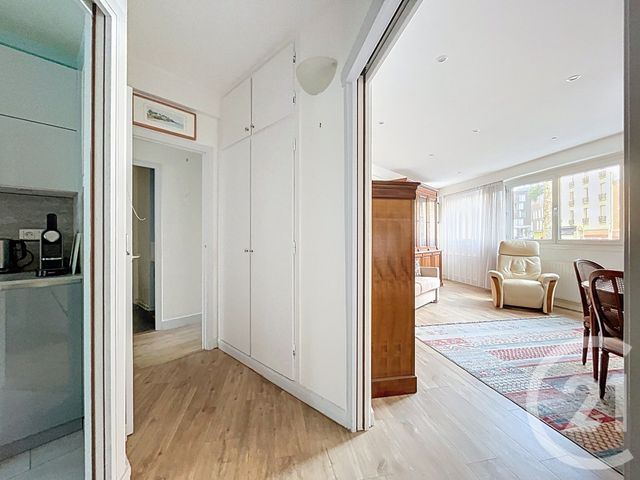 Appartement F3 à vendre - 3 pièces - 64.75 m2 - PARIS - 75020 - ILE-DE-FRANCE - Century 21 Gambetta Immobilier