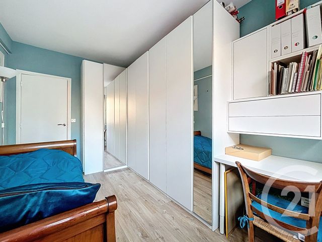 Appartement F3 à vendre - 3 pièces - 64.75 m2 - PARIS - 75020 - ILE-DE-FRANCE - Century 21 Gambetta Immobilier