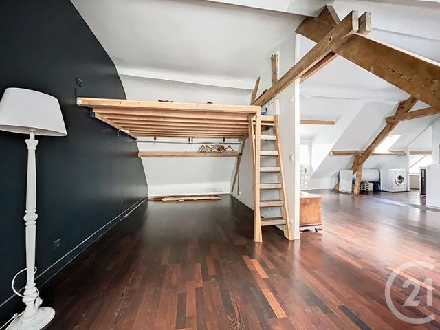 Appartement Loft à vendre - 3 pièces - 46.84 m2 - PARIS - 75020 - ILE-DE-FRANCE - Century 21 Gambetta Immobilier
