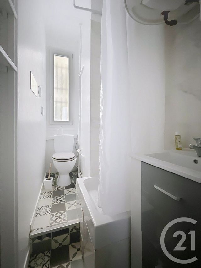 Appartement F2 à vendre - 2 pièces - 27.29 m2 - PARIS - 75020 - ILE-DE-FRANCE - Century 21 Gambetta Immobilier