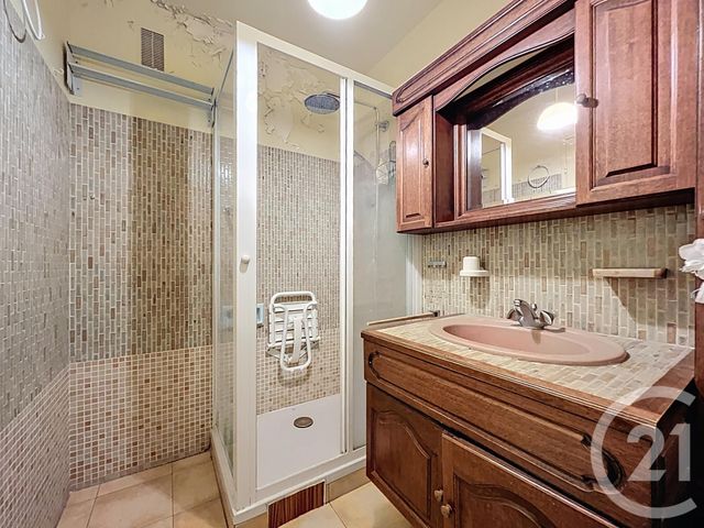 Appartement F3 à vendre - 3 pièces - 63.31 m2 - PARIS - 75020 - ILE-DE-FRANCE - Century 21 Gambetta Immobilier