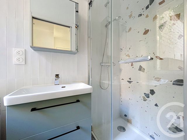 Appartement F1 à vendre - 1 pièce - 19.3 m2 - PARIS - 75020 - ILE-DE-FRANCE - Century 21 Gambetta Immobilier