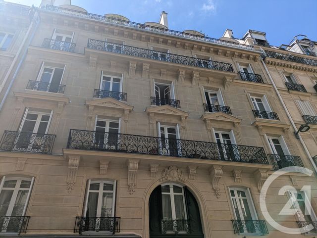 Appartement Studio à vendre - 1 pièce - 12.25 m2 - PARIS - 75001 - ILE-DE-FRANCE - Century 21 Gambetta Immobilier