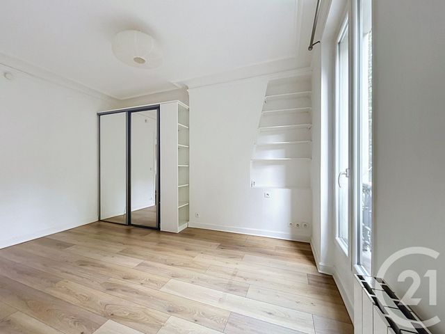 Appartement F3 à vendre - 3 pièces - 48.32 m2 - PARIS - 75020 - ILE-DE-FRANCE - Century 21 Gambetta Immobilier