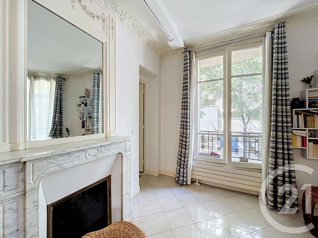 Appartement F2 à vendre - 2 pièces - 53.98 m2 - PARIS - 75020 - ILE-DE-FRANCE - Century 21 Gambetta Immobilier