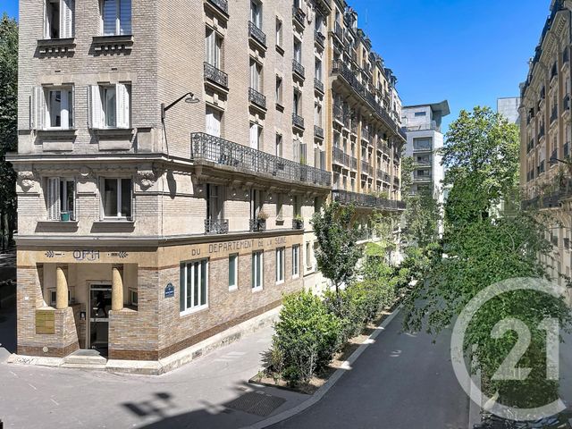 Appartement F2 à vendre - 2 pièces - 53.98 m2 - PARIS - 75020 - ILE-DE-FRANCE - Century 21 Gambetta Immobilier