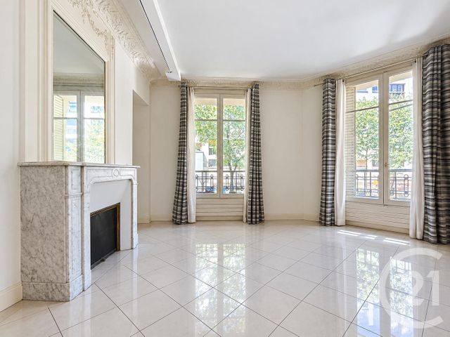 Appartement F2 à vendre - 2 pièces - 53.98 m2 - PARIS - 75020 - ILE-DE-FRANCE - Century 21 Gambetta Immobilier