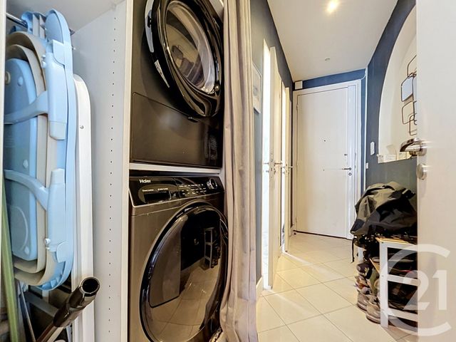 Appartement F2 à vendre - 2 pièces - 53.98 m2 - PARIS - 75020 - ILE-DE-FRANCE - Century 21 Gambetta Immobilier