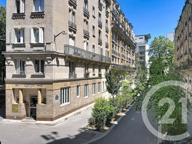 Appartement F2 à vendre - 2 pièces - 53.98 m2 - PARIS - 75020 - ILE-DE-FRANCE - Century 21 Gambetta Immobilier