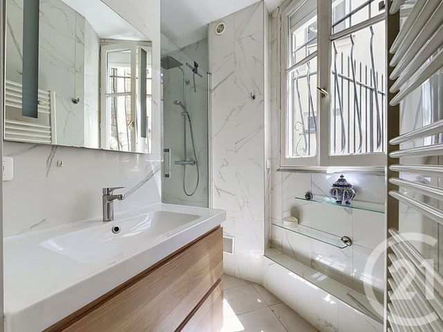 Appartement F2 à vendre - 2 pièces - 53.98 m2 - PARIS - 75020 - ILE-DE-FRANCE - Century 21 Gambetta Immobilier