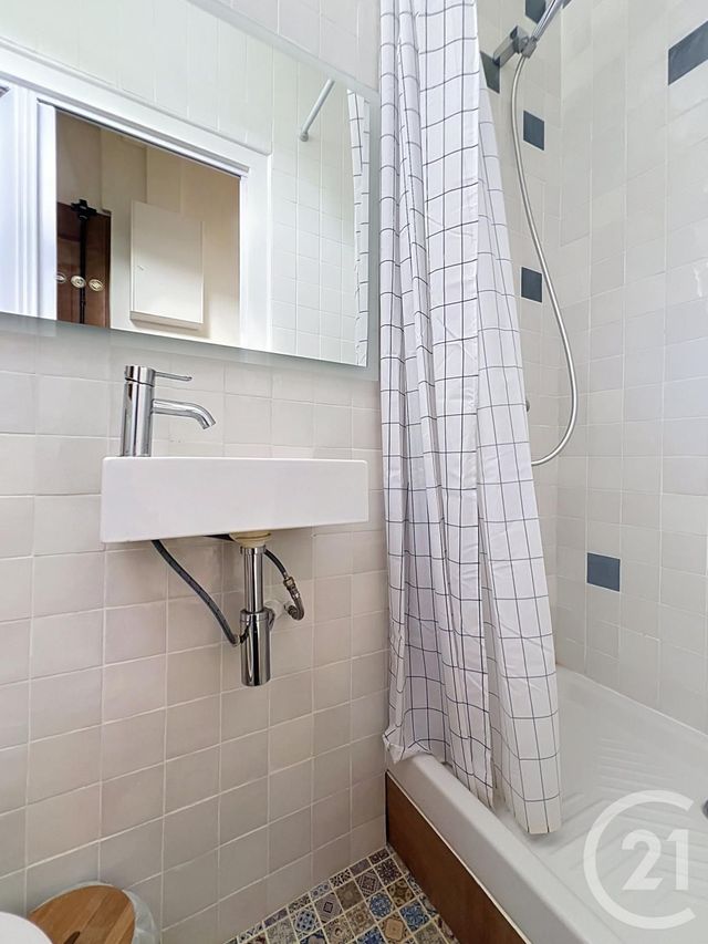Appartement Studio à vendre - 1 pièce - 13.42 m2 - PARIS - 75020 - ILE-DE-FRANCE - Century 21 Gambetta Immobilier