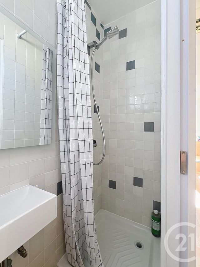 Appartement Studio à vendre - 1 pièce - 13.42 m2 - PARIS - 75020 - ILE-DE-FRANCE - Century 21 Gambetta Immobilier
