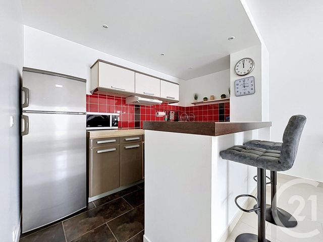 Appartement F2 à vendre - 2 pièces - 56.45 m2 - PARIS - 75020 - ILE-DE-FRANCE - Century 21 Gambetta Immobilier