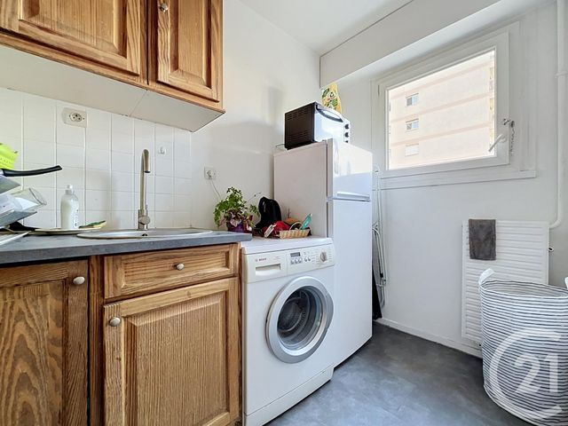 Appartement T1 à vendre - 1 pièce - 28.4 m2 - PARIS - 75020 - ILE-DE-FRANCE - Century 21 Gambetta Immobilier