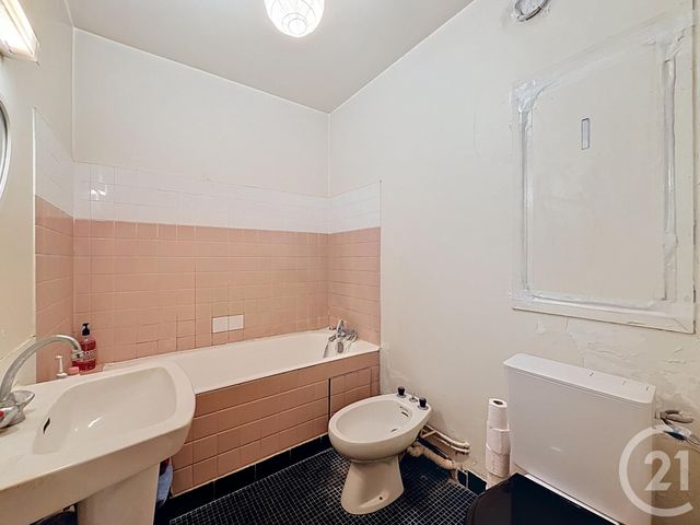 Appartement Studio à vendre - 1 pièce - 25.8 m2 - PARIS - 75020 - ILE-DE-FRANCE - Century 21 Gambetta Immobilier