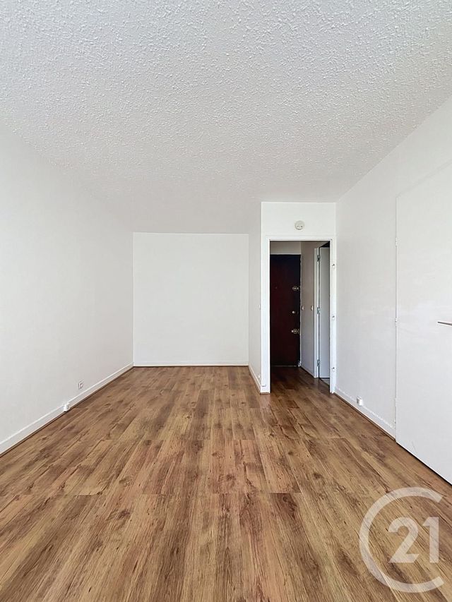 Appartement F1 à louer - 1 pièce - 26.0 m2 - PARIS - 75020 - ILE-DE-FRANCE - Century 21 Gambetta Immobilier