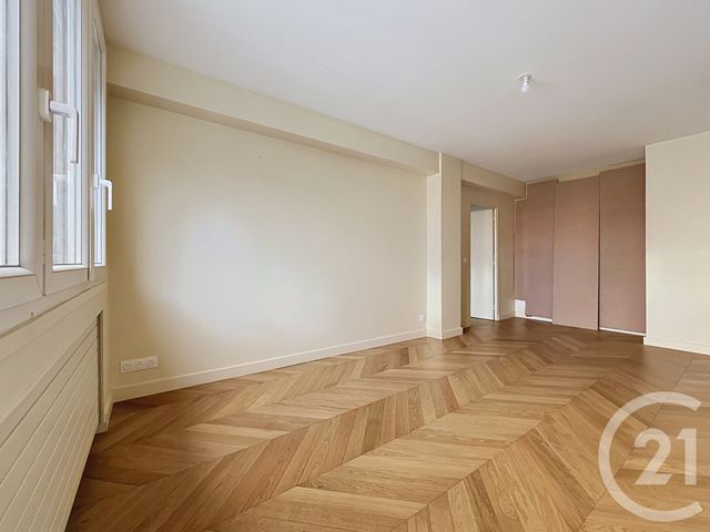 Appartement F3 à vendre - 3 pièces - 62.54 m2 - PARIS - 75020 - ILE-DE-FRANCE - Century 21 Gambetta Immobilier