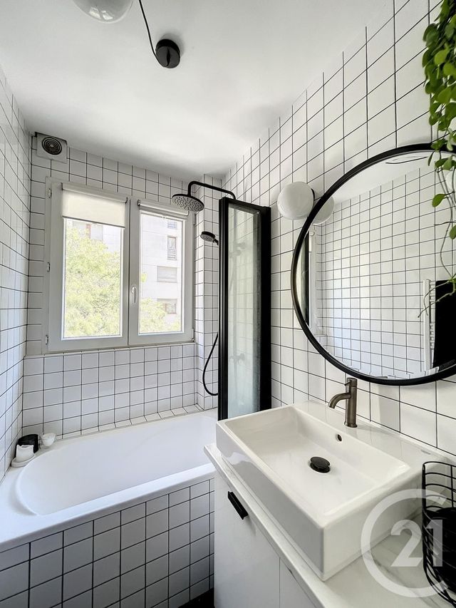 Appartement F3 à louer - 3 pièces - 55.1 m2 - PARIS - 75020 - ILE-DE-FRANCE - Century 21 Gambetta Immobilier