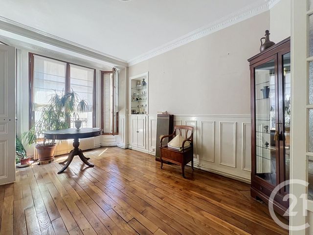 Appartement F3 à vendre - 3 pièces - 67.72 m2 - PARIS - 75020 - ILE-DE-FRANCE - Century 21 Gambetta Immobilier