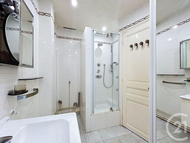 Appartement F3 à vendre - 3 pièces - 67.72 m2 - PARIS - 75020 - ILE-DE-FRANCE - Century 21 Gambetta Immobilier