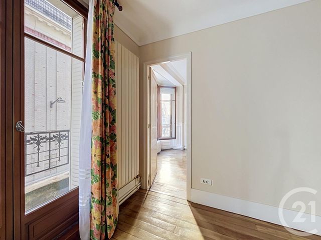 Appartement F3 à vendre - 3 pièces - 67.72 m2 - PARIS - 75020 - ILE-DE-FRANCE - Century 21 Gambetta Immobilier