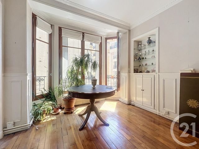 Appartement F3 à vendre - 3 pièces - 67.72 m2 - PARIS - 75020 - ILE-DE-FRANCE - Century 21 Gambetta Immobilier