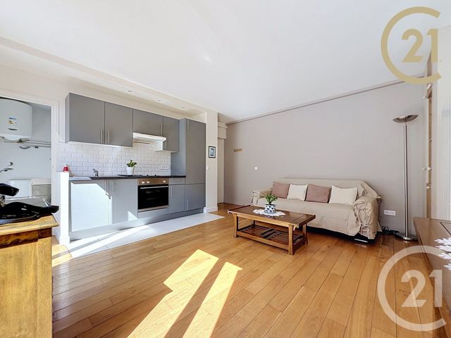 Appartement F2 à vendre - 2 pièces - 33.87 m2 - PARIS - 75020 - ILE-DE-FRANCE - Century 21 Gambetta Immobilier