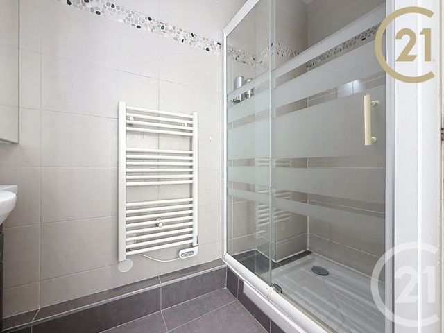 Appartement F2 à vendre - 2 pièces - 33.87 m2 - PARIS - 75020 - ILE-DE-FRANCE - Century 21 Gambetta Immobilier
