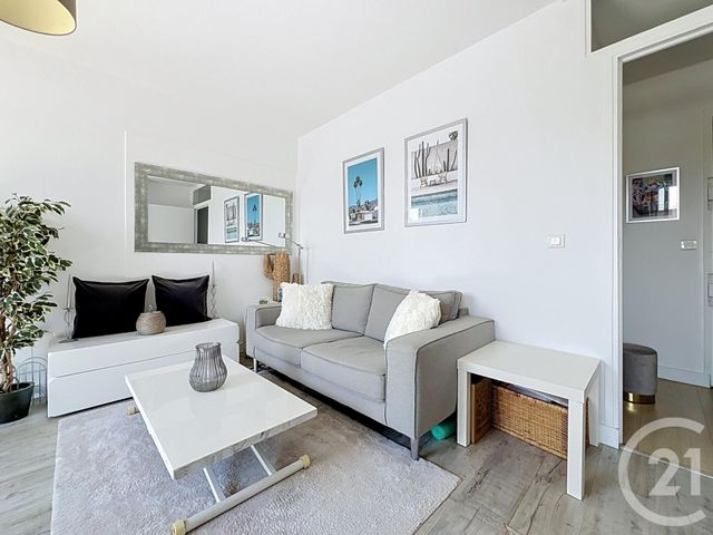 Appartement F2 à vendre - 2 pièces - 35.64 m2 - PARIS - 75020 - ILE-DE-FRANCE - Century 21 Gambetta Immobilier