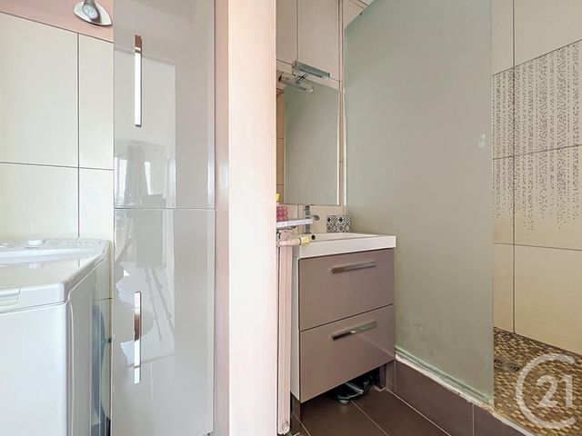 Appartement F2 à vendre - 2 pièces - 35.64 m2 - PARIS - 75020 - ILE-DE-FRANCE - Century 21 Gambetta Immobilier