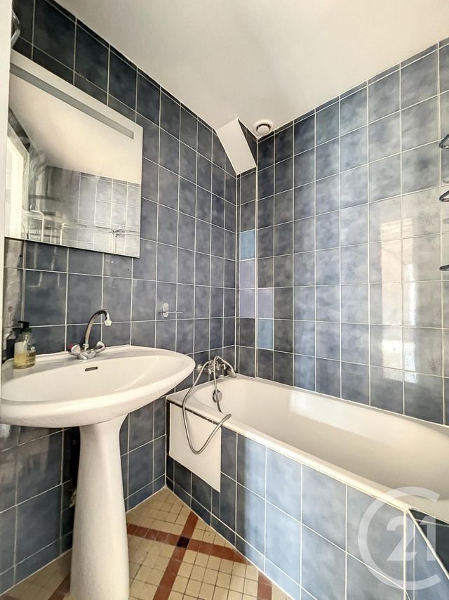 Appartement F3 à louer - 3 pièces - 88.68 m2 - PARIS - 75020 - ILE-DE-FRANCE - Century 21 Gambetta Immobilier