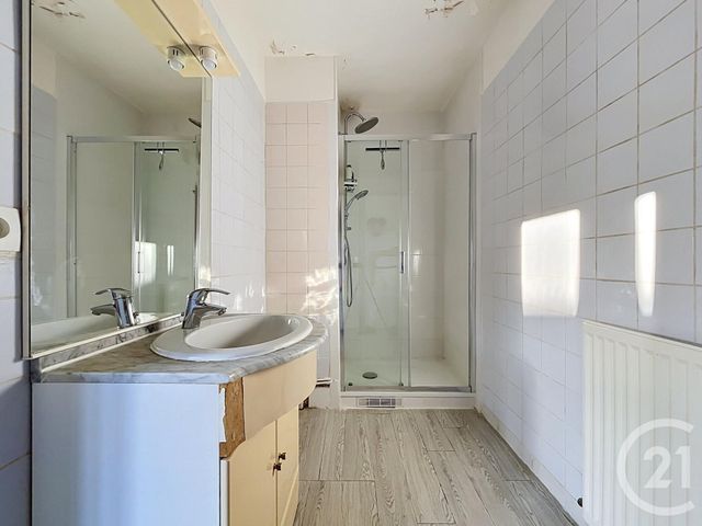 Appartement Studio à vendre - 1 pièce - 33.03 m2 - PARIS - 75020 - ILE-DE-FRANCE - Century 21 Gambetta Immobilier