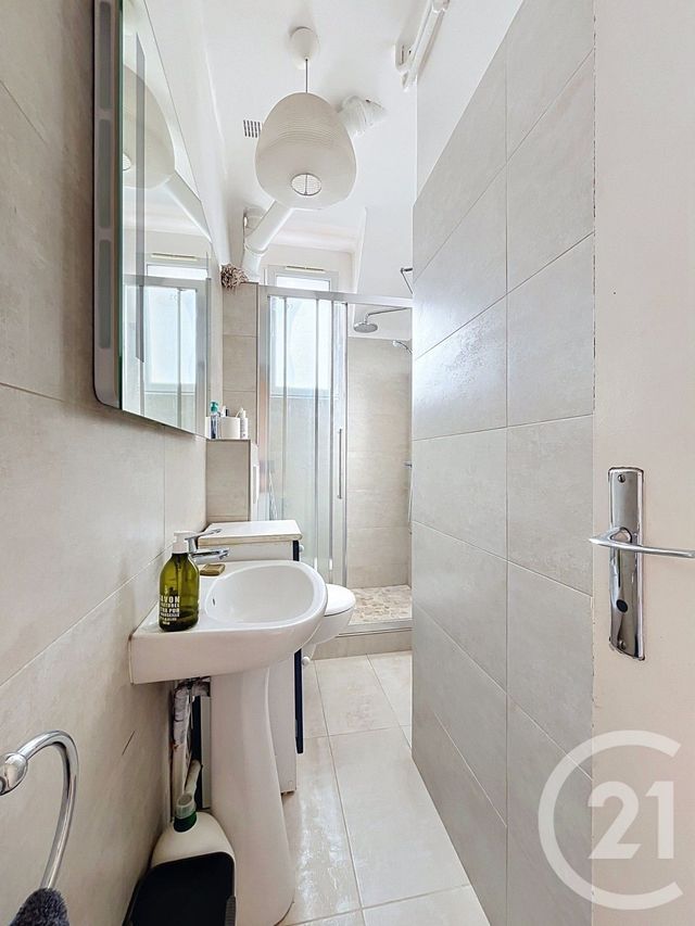 Appartement Studio à vendre - 1 pièce - 23.24 m2 - PARIS - 75020 - ILE-DE-FRANCE - Century 21 Gambetta Immobilier