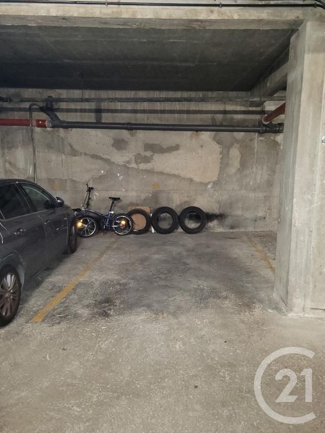 parking - PARIS - 75020